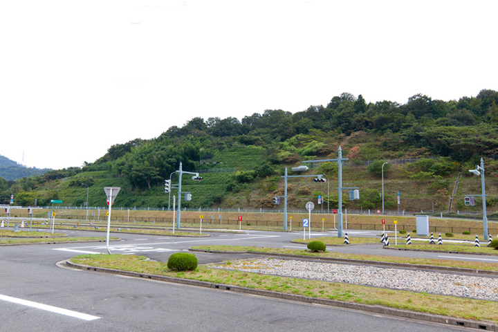 自動車学校